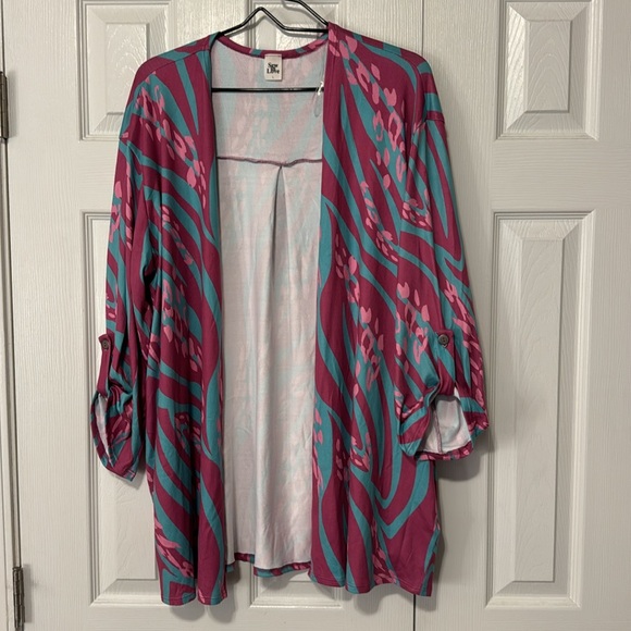 Sew in Love Magenta & Teal Abstract Oversize 3/4 Roll Up Sleeve Pocket Cardigan - Picture 2 of 10
